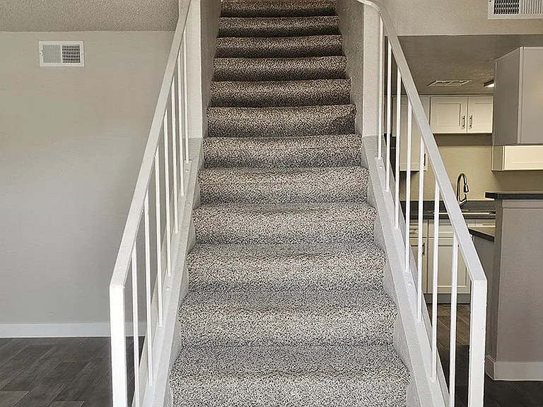 Falcon Glen Apartments — Photo 14