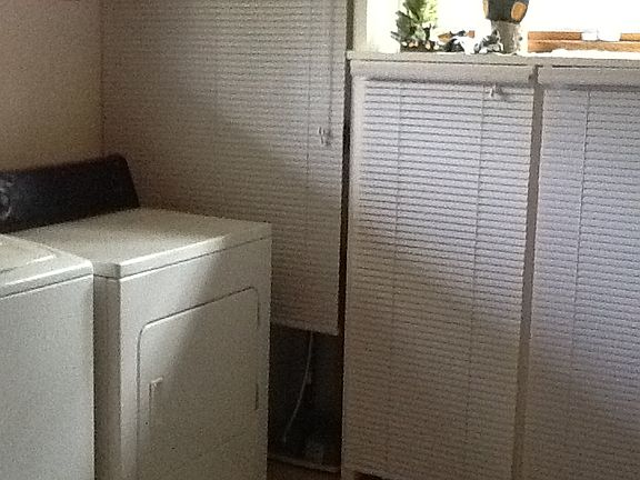Laundry / mud room