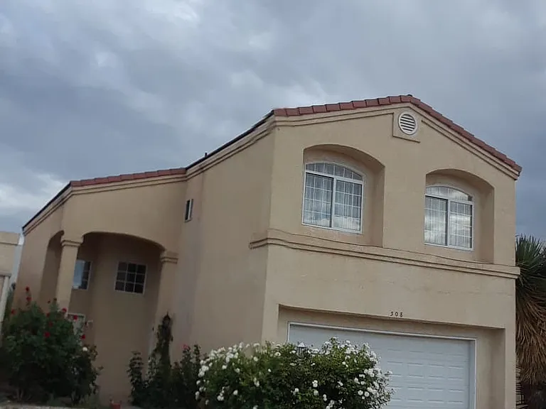 508 Superstition Dr SE — Photo 1