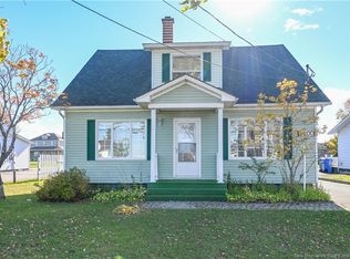 8200 Saint Paul St, Bas Caraquet, NB E1W 6E1