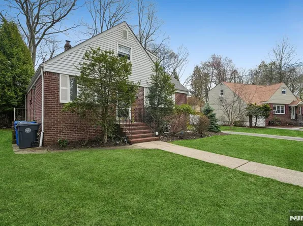 103 Glenbrook Pkwy, Englewood, NJ 07631