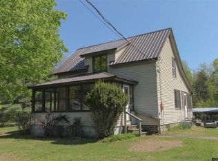 247 Bunker Hill Rd, Mayfield, NY 12117