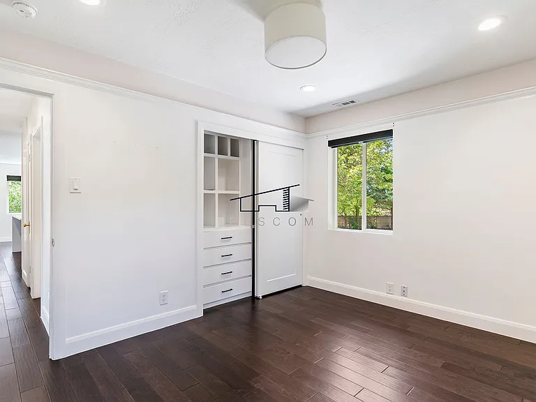 3075 Polk Ave — Photo 16