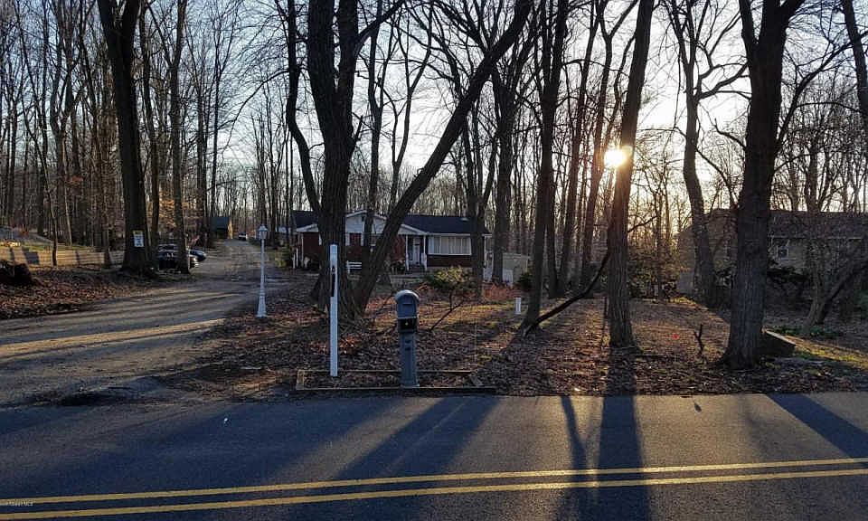 22 Boundary Rd Marlboro NJ Zillow