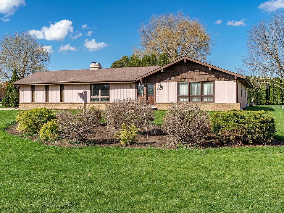 1st image of 2308 N Pontiac Dr