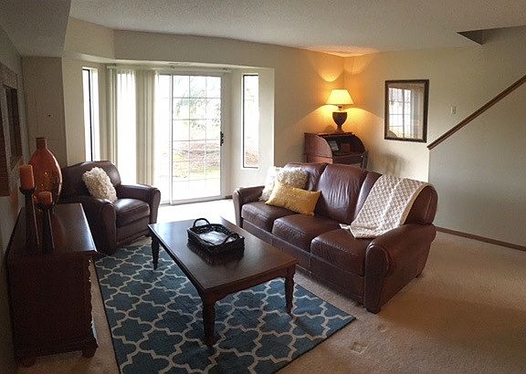 2nd image of 2352 Sumac Way