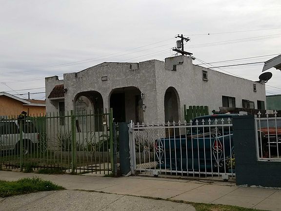 3rd image of 1238 W 66th St