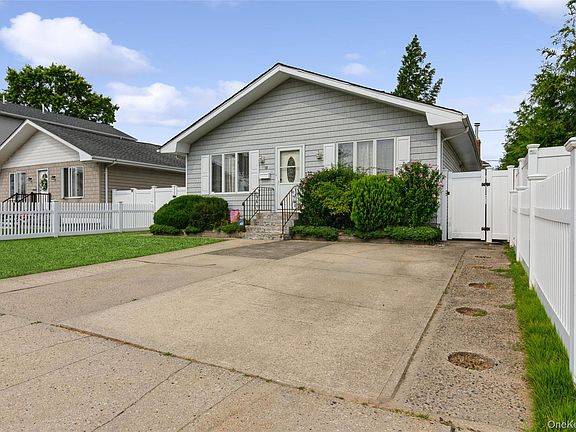 2nd image of 10 Marina Road