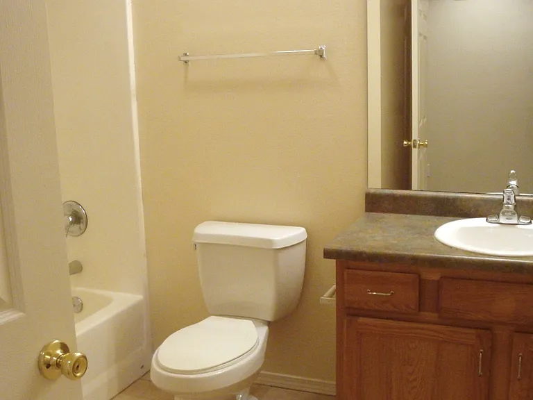 160 Knowledge Ave #B — Photo 18