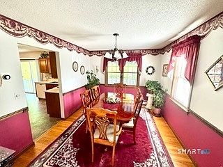 5th image of 81 Folly Brook Lane