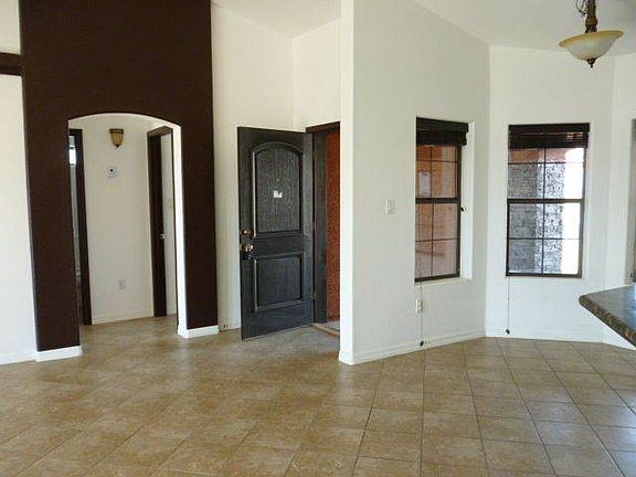 4th image of 339 N Escamilla Ct