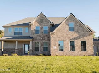 9700 Walking Stick Dr, Knoxville, TN 37922