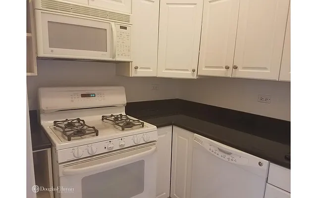 Rented by Douglas Elliman | media 7