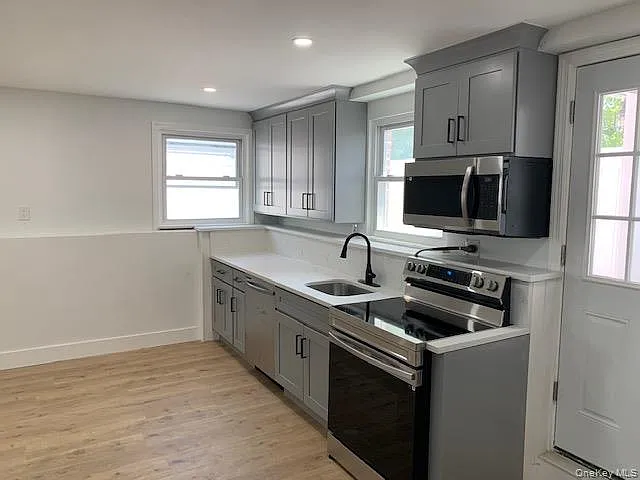 25 Jerome St #1
