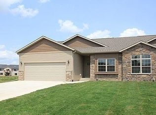 333 Windflower Ln, Solon, IA 52333