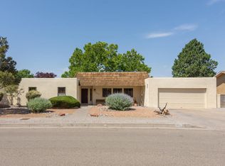 5417 Rayito Del Luna Ln NE, Albuquerque, NM 87111