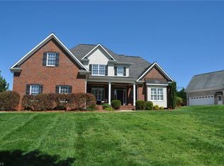 7025 Glenhaven Ridge Dr, Clemmons, NC 27012