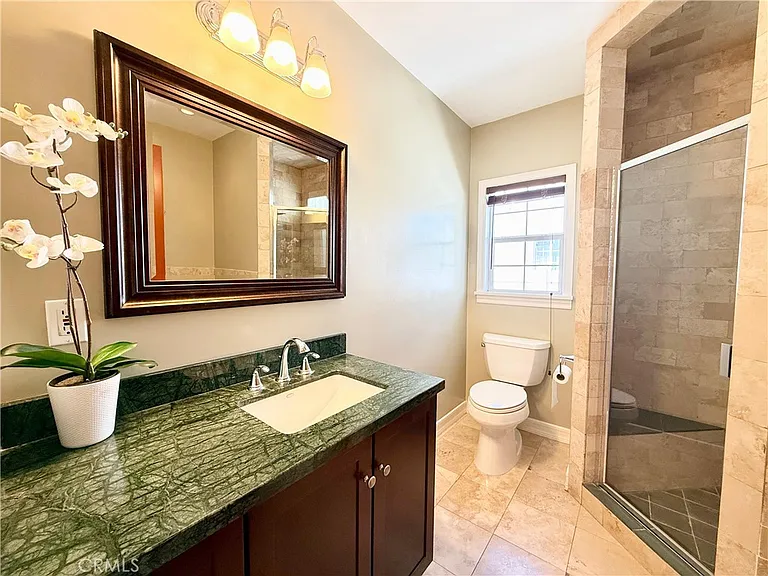 5639 Natick Ave — Photo 26