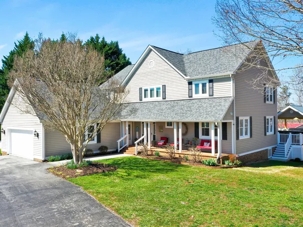 1545 Morewood Rd, Hardy, VA 24101