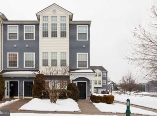 2 Shad Ct, Delanco, NJ 08075