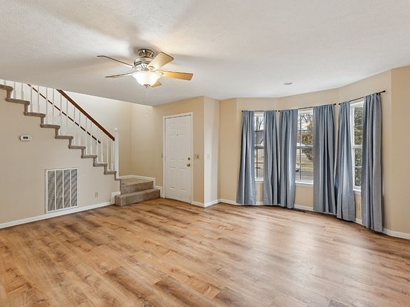 4th image of 202 Orchard Park Dr