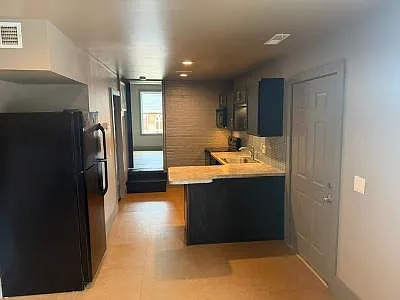 528 Jefferson St #6 — Photo 4