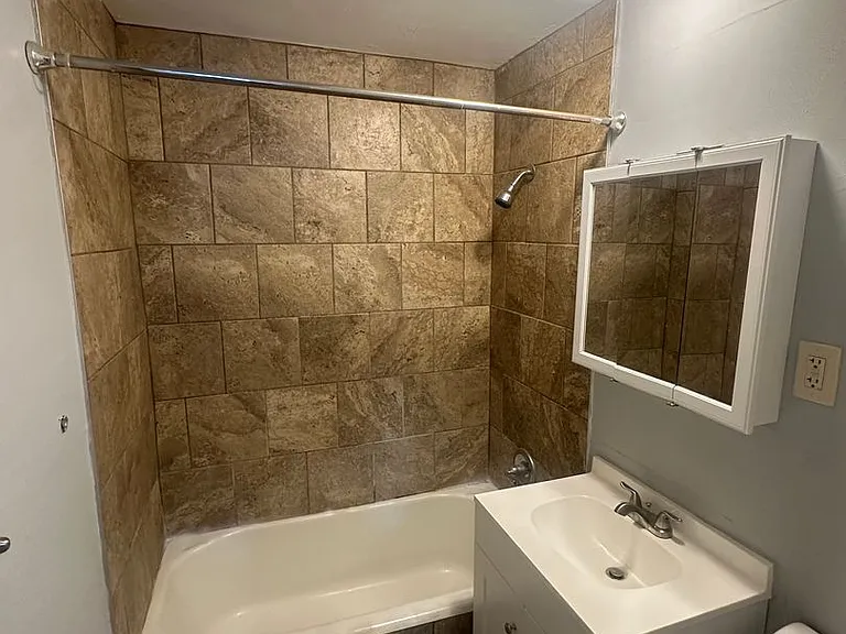 46-56 Pyle Court — Photo 5