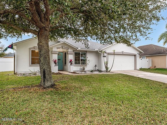 3rd image of 2480 BENTWATER Drive W