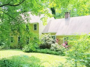 25 Dogwood Ln, Madison, CT 06443
