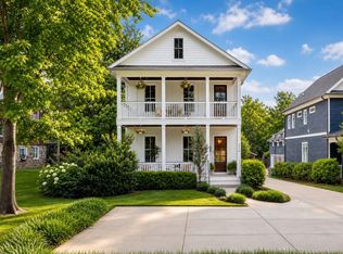 921 Gale Ln #A, Nashville, TN 37204