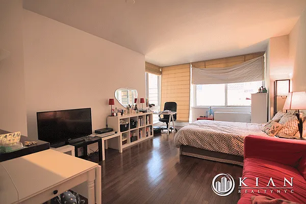 Sold by Kian Realty | media 1