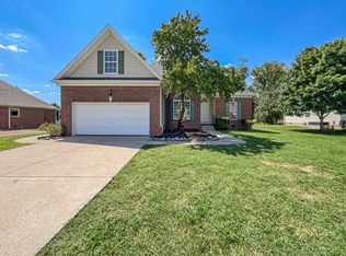 2177 Loudenslager Dr, Thompsons Station, TN 37179