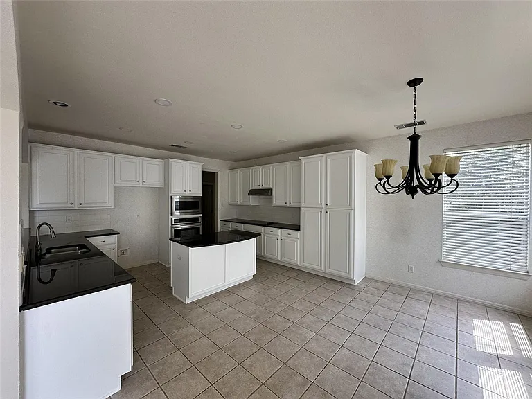 9405 Ashton Rdg — Photo 10