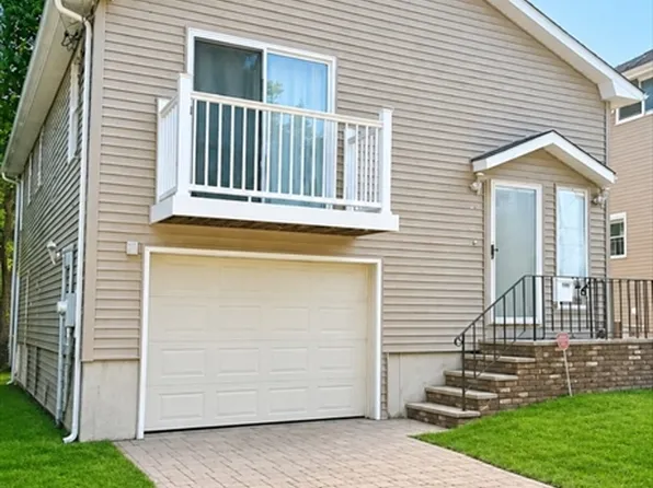 29 Cedar Hill Ter, Swampscott, MA 01907