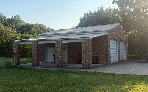 3rd image of 13980 Red Wood Cir S