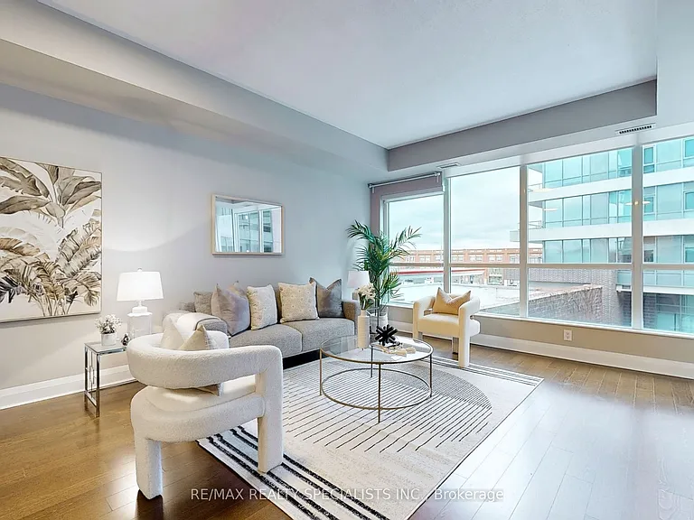 1 Hurontario St #217 — Photo 2