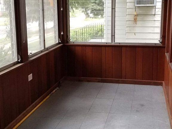 2nd image of 3918 Girard Ave N