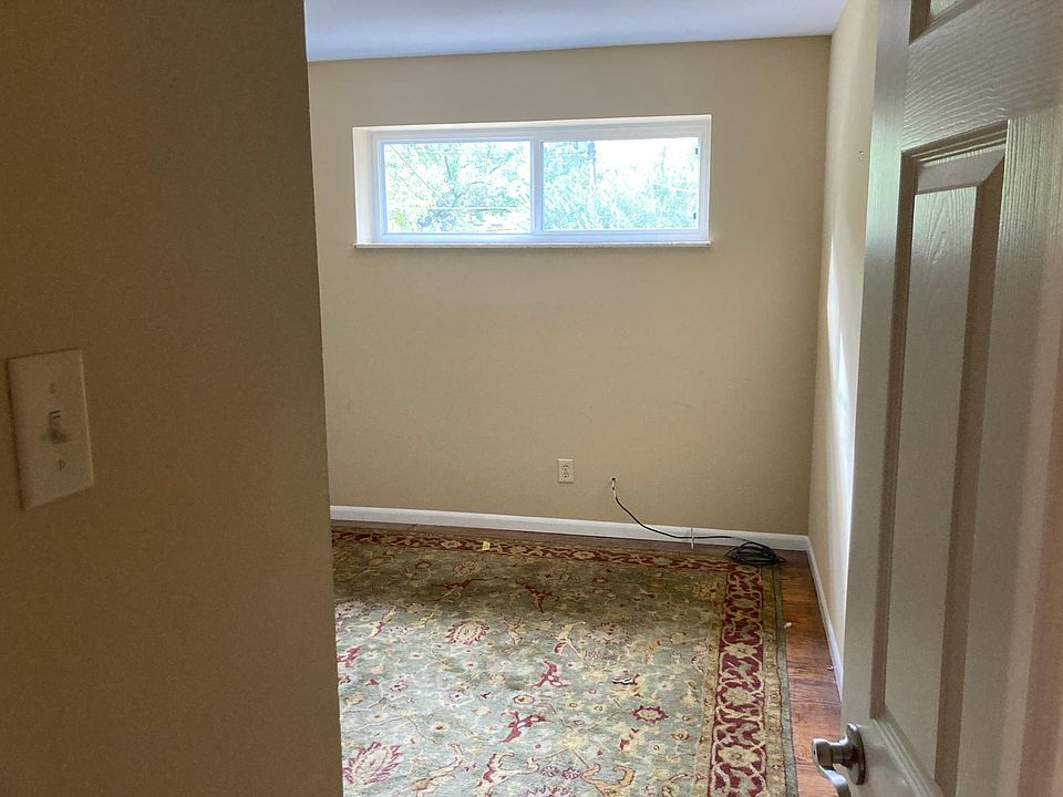 2nd image of 8748 Delmar Blvd