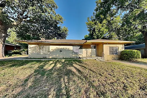 611 Judy Ln Photo 1