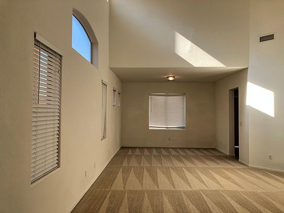 5th image of 10327 Montes Vascos Dr