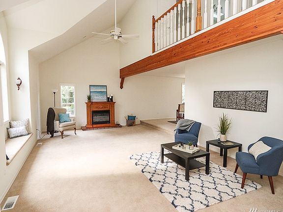 4th image of 4485 Benita Pl NE