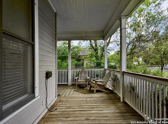 5th image of 1215/17 W Huisache Ave