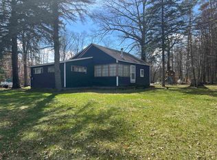 4372 Oak Beach Dr, Harrison, MI 48625