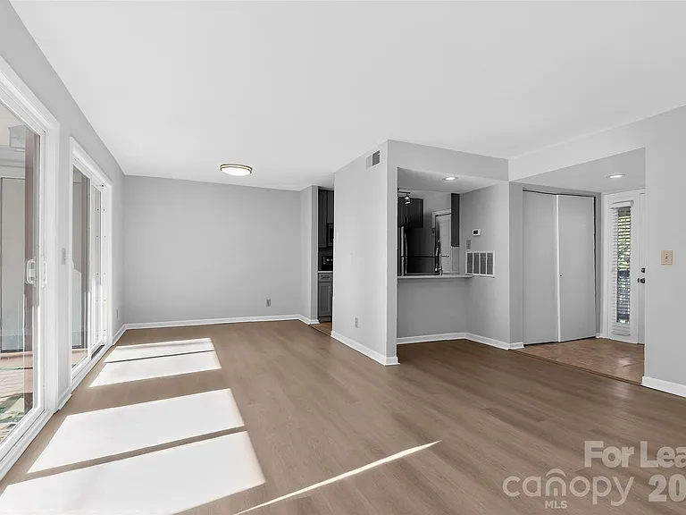 11029 Harrowfield Rd — Photo 11