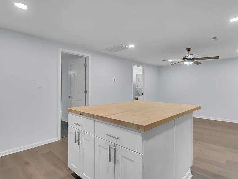 1822 Black Tom Rd #A — Photo 3