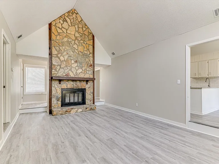 3006 Angela St #A — Photo 11
