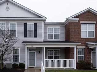 703 Sonie Dr, Sewickley, PA 15143