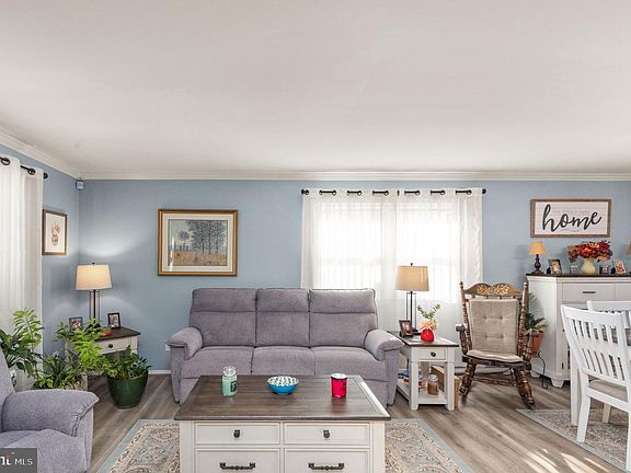 3rd image of 3409 Acton Rd