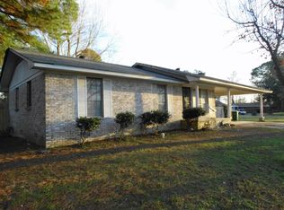 9 Pickett Dr, Little Rock, AR 72206