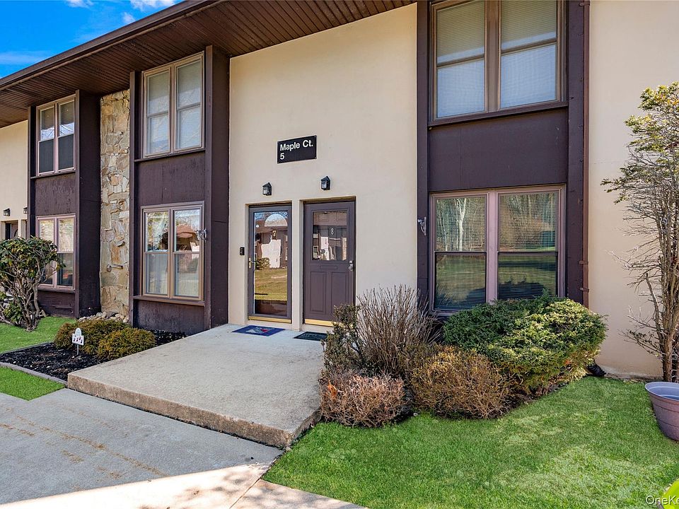 1st image of 7 Maple Court #7